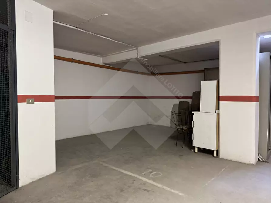 Immagine 21 di Appartamento in vendita  a Andria