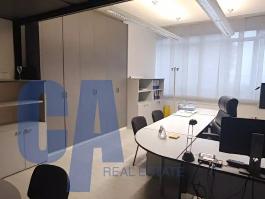 Immagine 1 di Ufficio in affitto  in PIAZZALE CORVETTO LUIGI EMANUELE a Milano