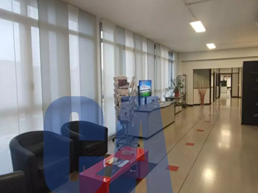 Immagine 11 di Ufficio in affitto  in PIAZZALE CORVETTO LUIGI EMANUELE a Milano