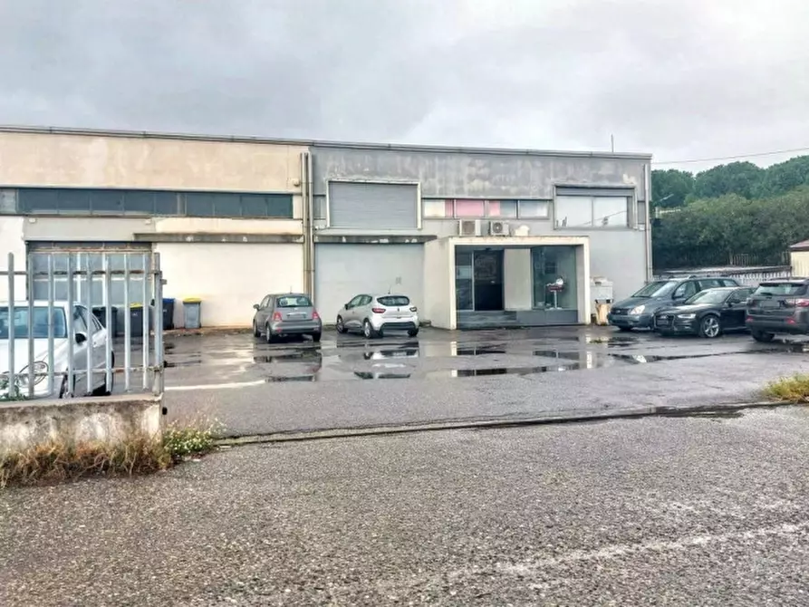 Immagine 1 di Capannone industriale in vendita  in Contrada Roccamotore, 98128 Messina ME, Italia a Messina