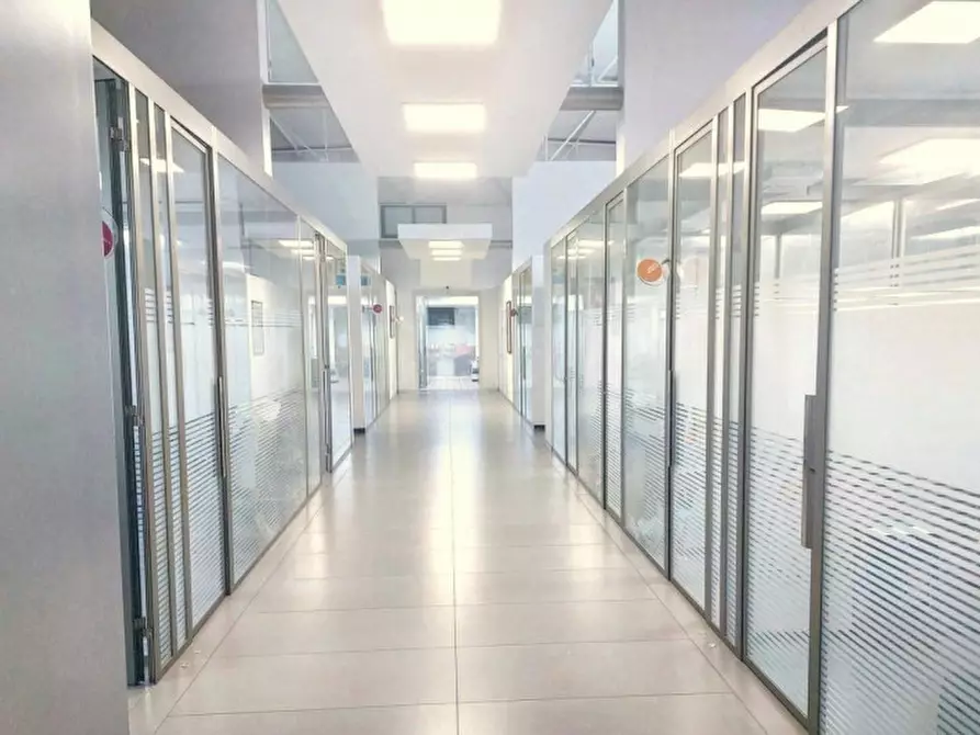 Immagine 3 di Capannone industriale in vendita  in Contrada Roccamotore, 98128 Messina ME, Italia a Messina