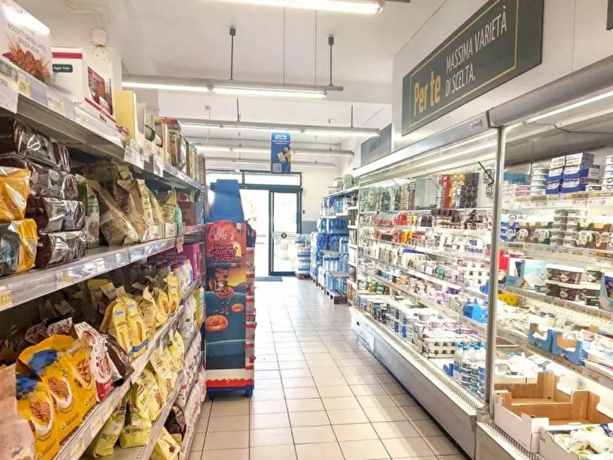 Immagine 2 di Negozio in vendita  in Via Nazionale, 1-1A, 98079 Castel di Tusa ME, Italia a Tusa