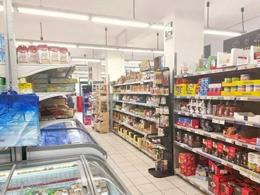 Immagine 3 di Negozio in vendita  in Via Nazionale, 1-1A, 98079 Castel di Tusa ME, Italia a Tusa