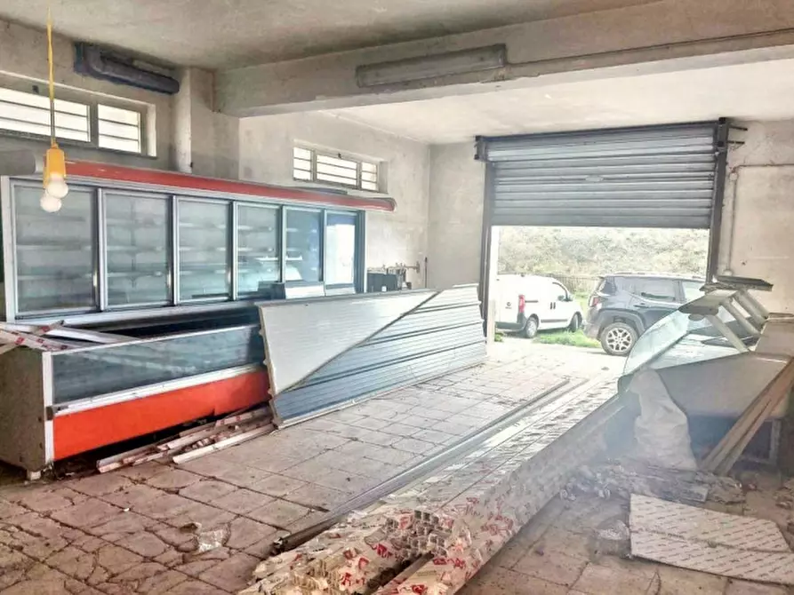 Immagine 2 di Posto auto in vendita  in Contrada Santa Rosa, 98073 Mistretta ME, Italia a Mistretta