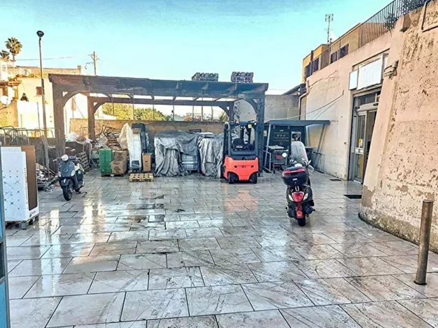 Immagine 6 di Negozio in vendita  in Via San Vincenzo, Canneto, 98050 Lipari ME, Italia a Lipari