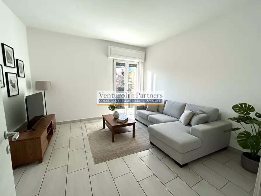 Immagine 3 di Appartamento in vendita  in Via Brescia a Desenzano Del Garda