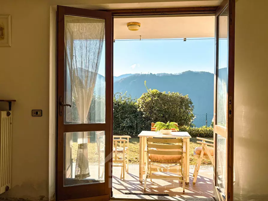Immagine 6 di Casa indipendente in vendita  in Località Poggio Luneglio, 70 a Pettenasco