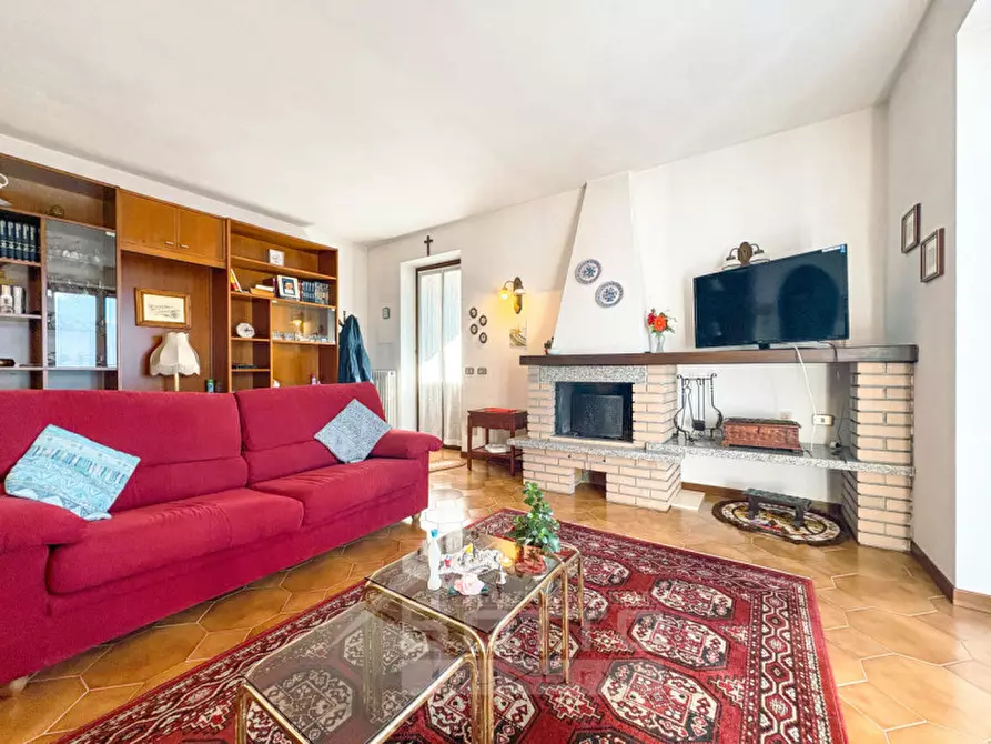 Immagine 8 di Casa indipendente in vendita  in Località Poggio Luneglio, 70 a Pettenasco