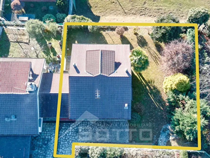 Immagine 11 di Casa indipendente in vendita  in Località Poggio Luneglio, 70 a Pettenasco