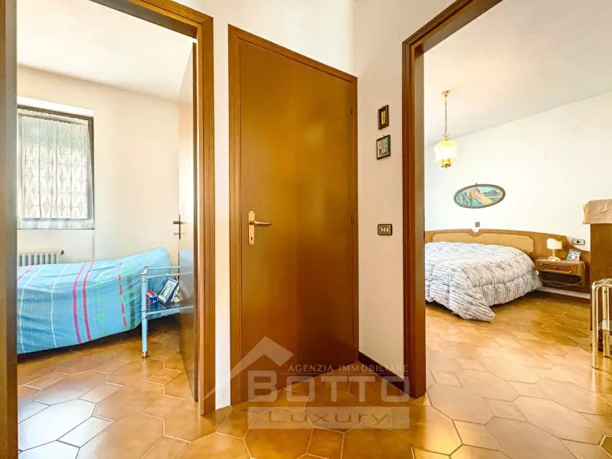 Immagine 18 di Casa indipendente in vendita  in Località Poggio Luneglio, 70 a Pettenasco