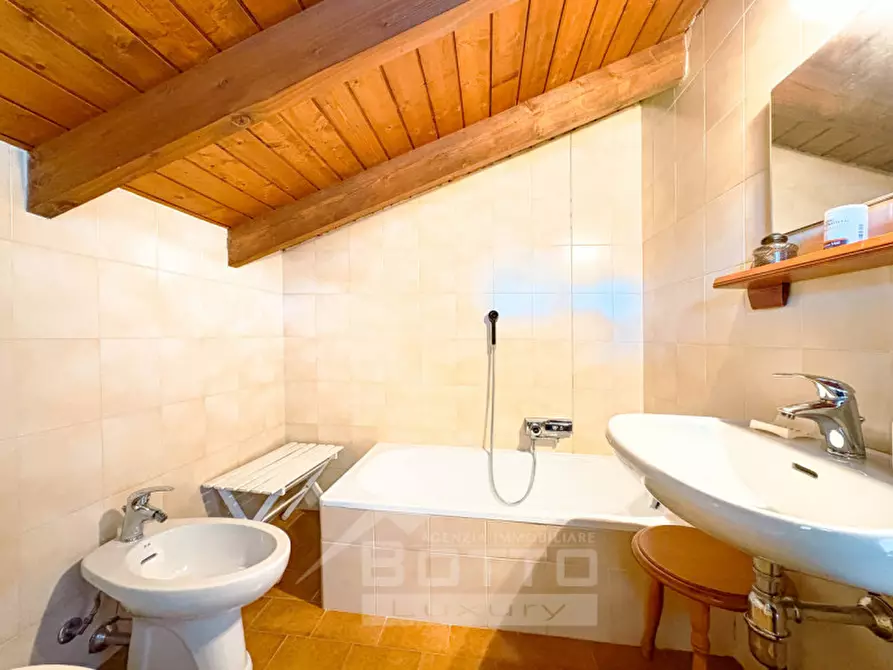 Immagine 26 di Casa indipendente in vendita  in Località Poggio Luneglio, 70 a Pettenasco