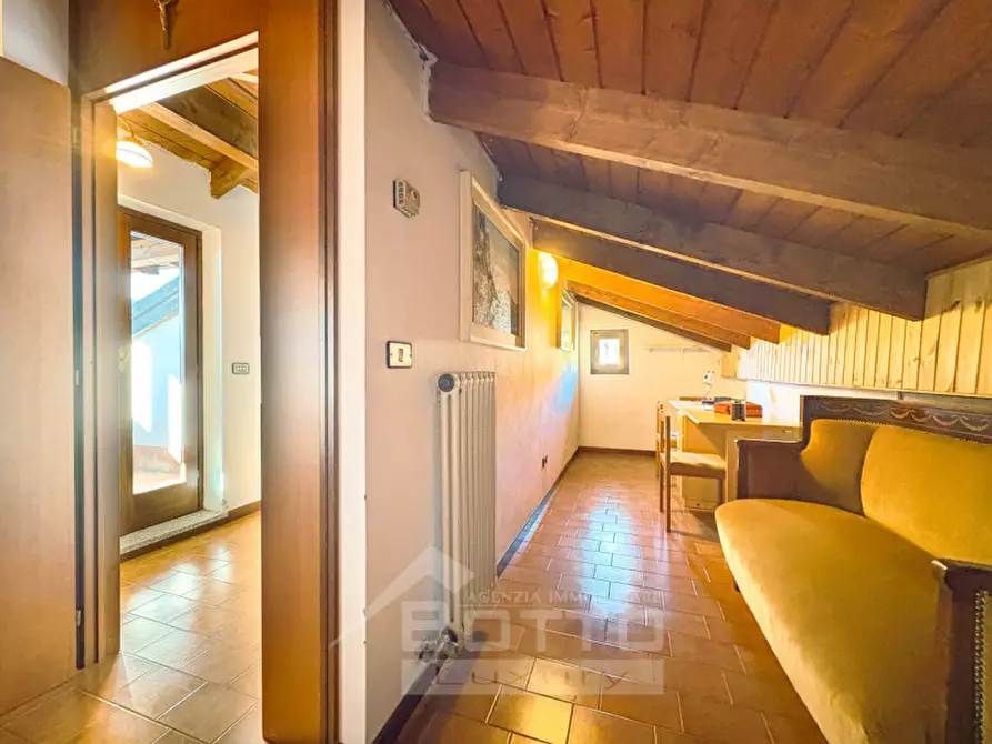 Immagine 29 di Casa indipendente in vendita  in Località Poggio Luneglio, 70 a Pettenasco