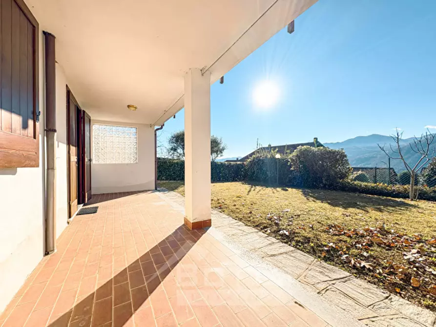 Immagine 45 di Casa indipendente in vendita  in Località Poggio Luneglio, 70 a Pettenasco