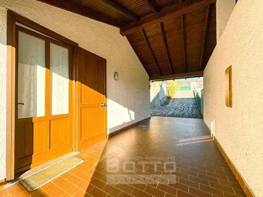 Immagine 47 di Casa indipendente in vendita  in Località Poggio Luneglio, 70 a Pettenasco