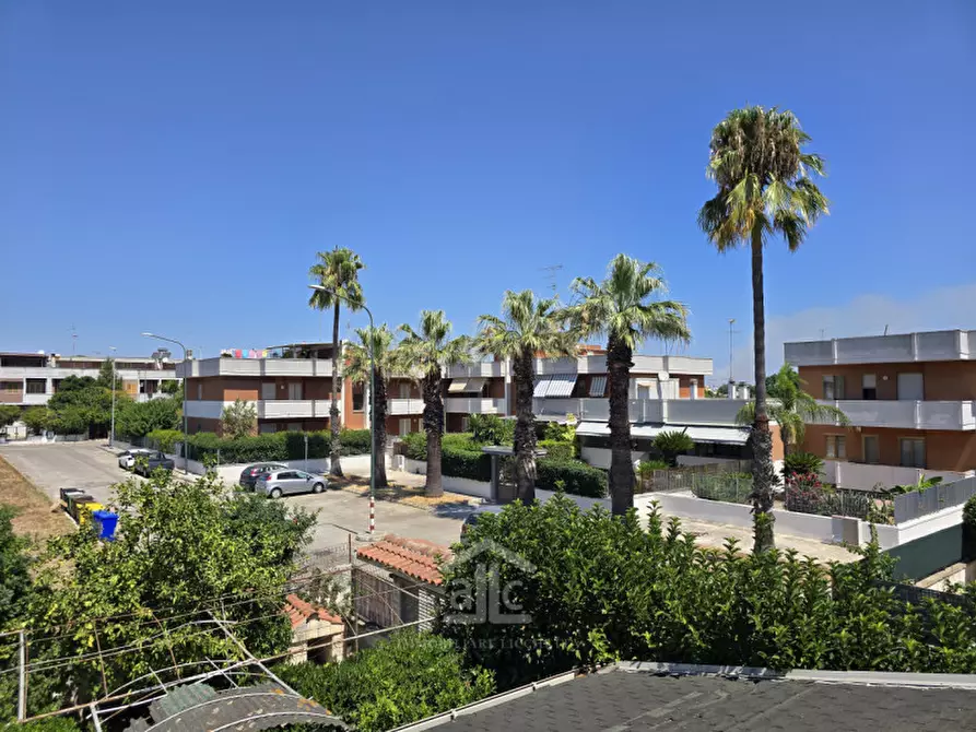 Immagine 7 di Villa in vendita  a Lecce
