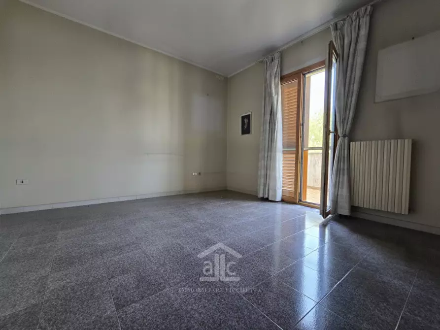 Immagine 38 di Villa in vendita  a Lecce