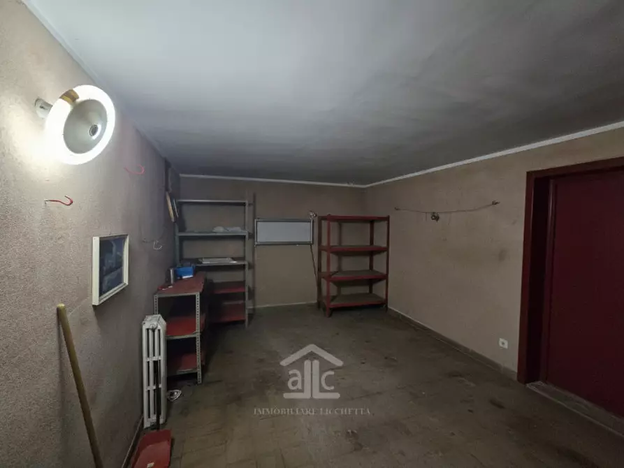 Immagine 71 di Villa in vendita  a Lecce
