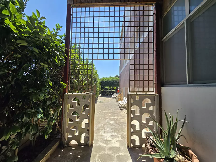 Immagine 76 di Villa in vendita  a Lecce