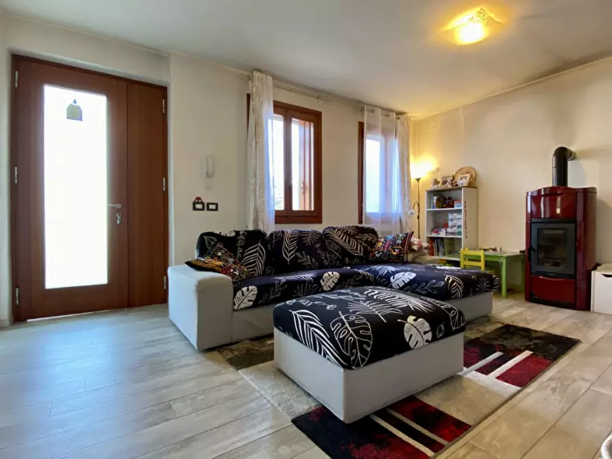 Immagine 4 di Villetta a schiera in vendita  in Via Santa Maria a Arcugnano