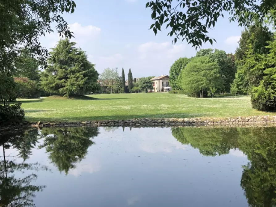 Immagine 2 di Terreno in vendita  in Corso Giuseppe Mazzini a Montebelluna