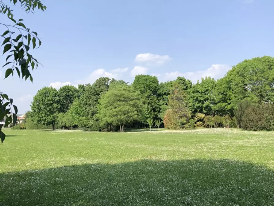 Immagine 3 di Terreno in vendita  in Corso Giuseppe Mazzini a Montebelluna