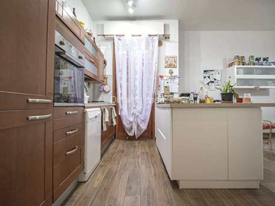 Immagine 12 di Appartamento in vendita  a Montemurlo