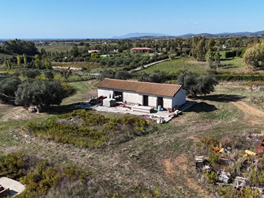 Immagine 5 di Rustico / casale in vendita  in Strada dell'abbadia a Capalbio