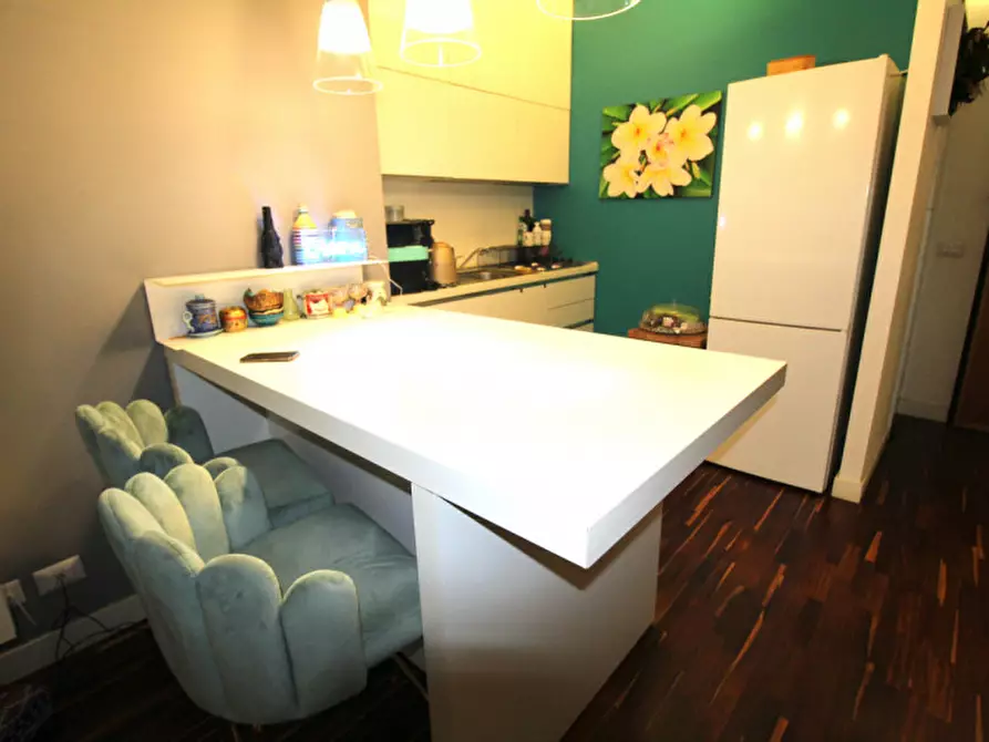 Immagine 5 di Appartamento in vendita  in Via Courmayeur a Roma