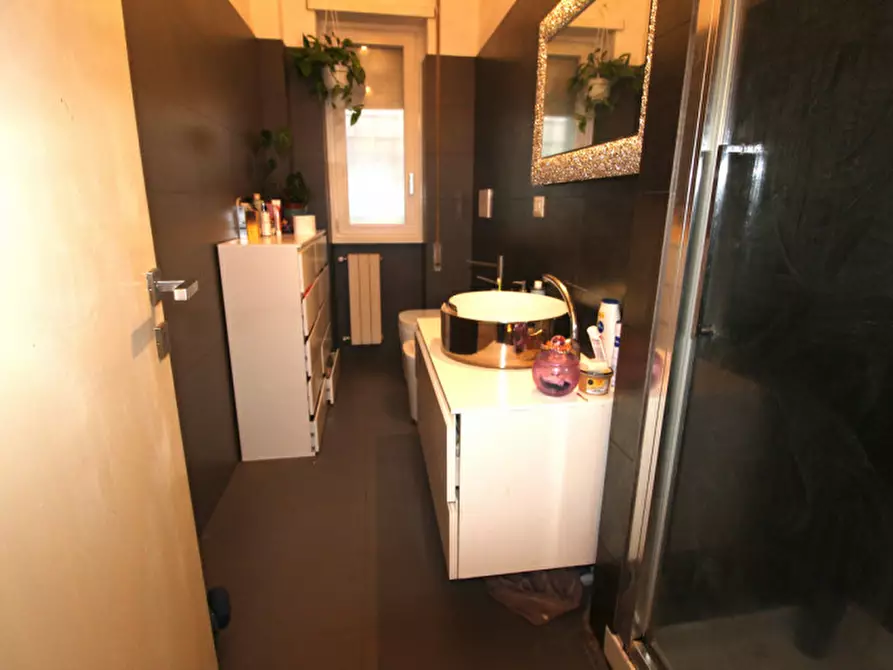 Immagine 11 di Appartamento in vendita  in Via Courmayeur a Roma