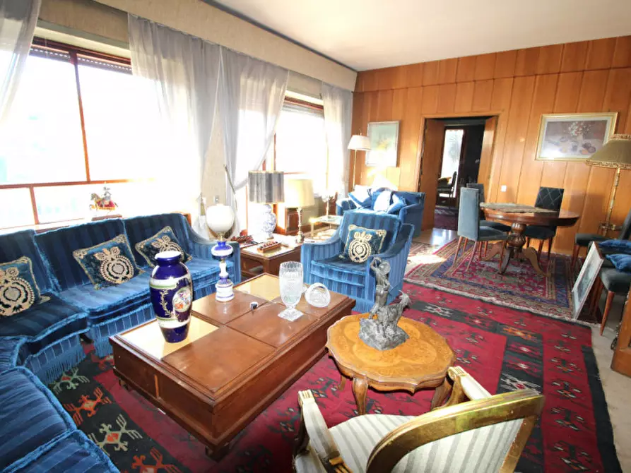 Immagine 4 di Appartamento in vendita  in Corso di Francia a Roma