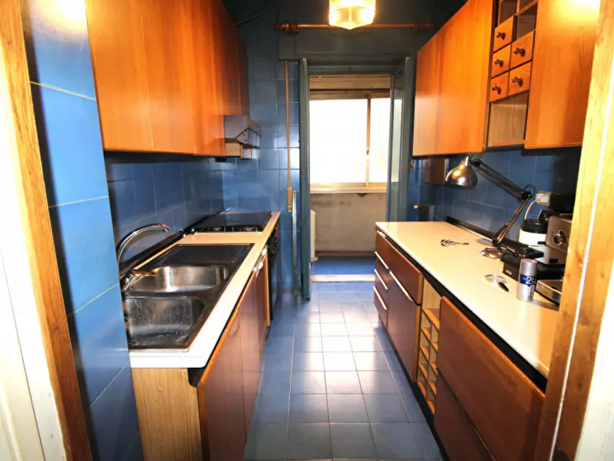 Immagine 13 di Appartamento in vendita  in Corso di Francia a Roma