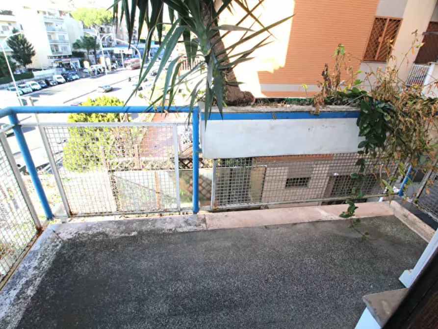 Immagine 16 di Appartamento in vendita  in Corso di Francia a Roma