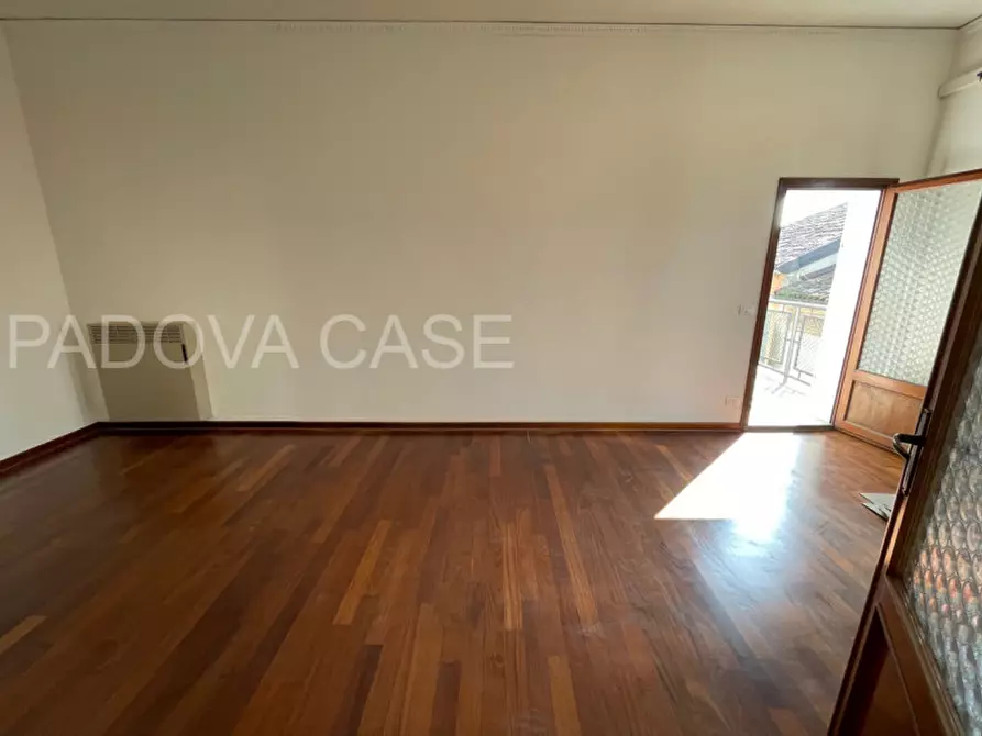 Immagine 6 di Appartamento in affitto  in via cappelli 4 a Padova