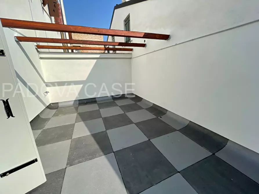 Immagine 7 di Appartamento in affitto  in via cappelli 4 a Padova