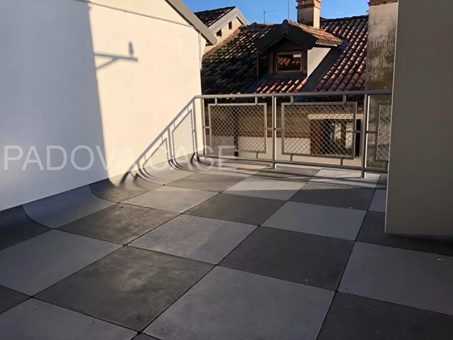 Immagine 14 di Appartamento in affitto  in via cappelli 4 a Padova