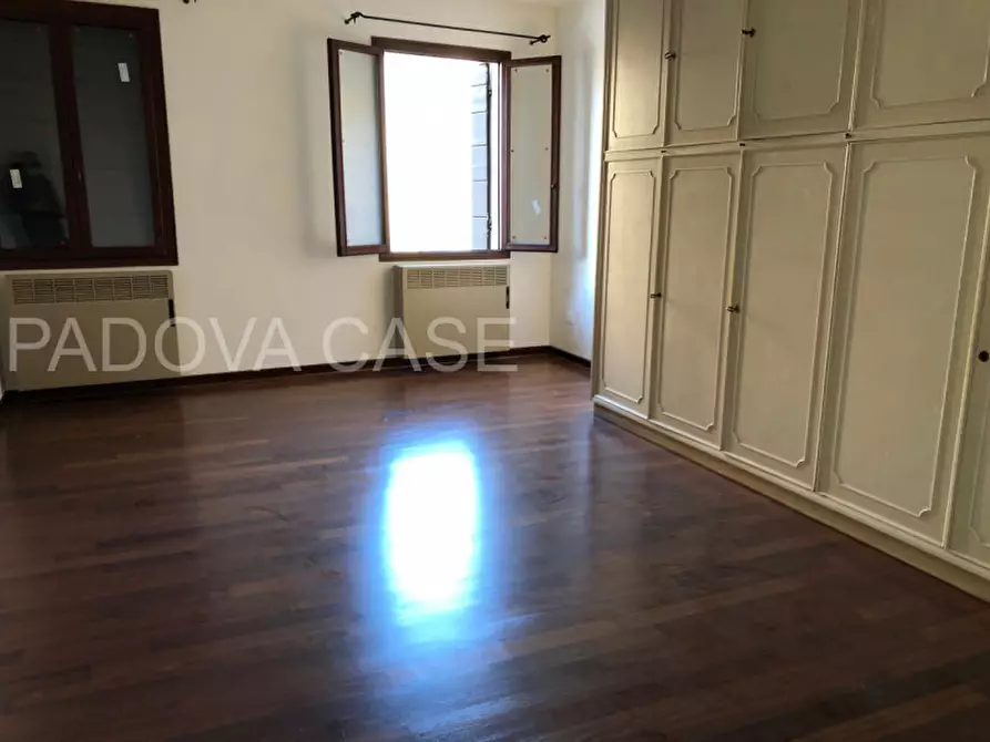 Immagine 21 di Appartamento in affitto  in via cappelli 4 a Padova