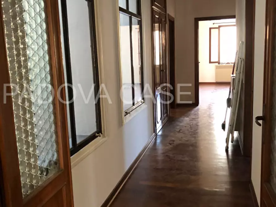 Immagine 27 di Appartamento in affitto  in via cappelli 4 a Padova