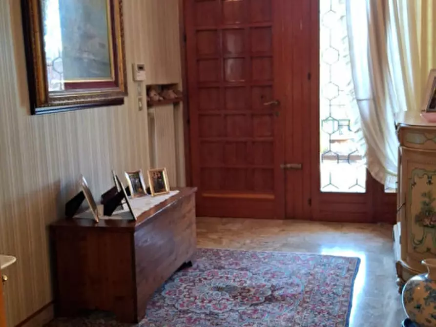 Immagine 4 di Casa indipendente in vendita  in Via Giulio Cesare a Salzano