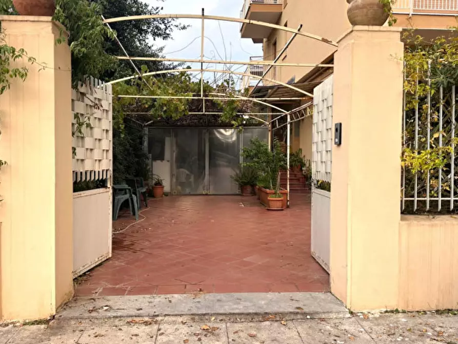 Immagine 5 di Appartamento in vendita  in Via Raffaele La Valle a Palermo