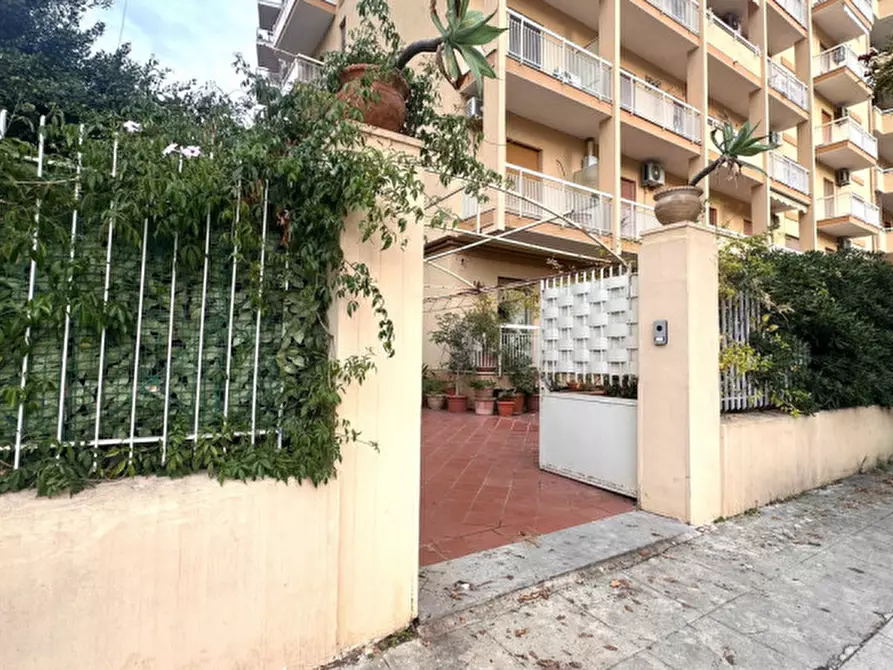 Immagine 6 di Appartamento in vendita  in Via Raffaele La Valle a Palermo