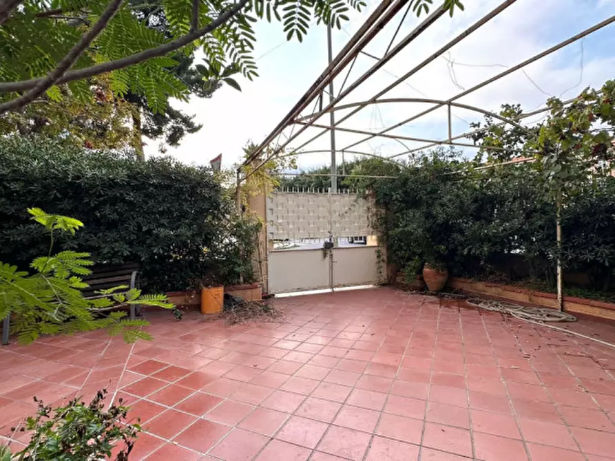 Immagine 11 di Appartamento in vendita  in Via Raffaele La Valle a Palermo