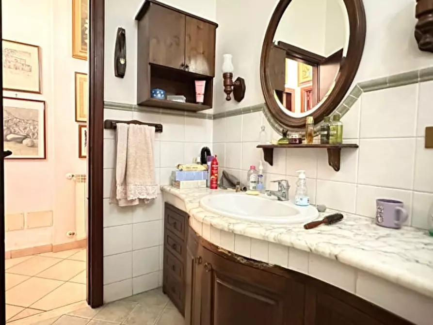 Immagine 44 di Appartamento in vendita  in Via Raffaele La Valle a Palermo