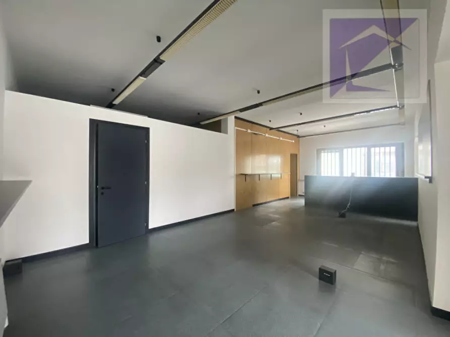 Immagine 6 di Negozio in affitto  a Massanzago