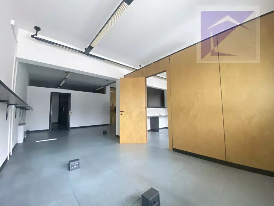 Immagine 9 di Negozio in affitto  a Massanzago