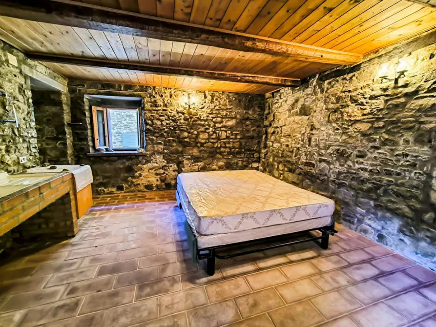 Immagine 14 di Casa indipendente in vendita  in Cavoleto a Piandimeleto