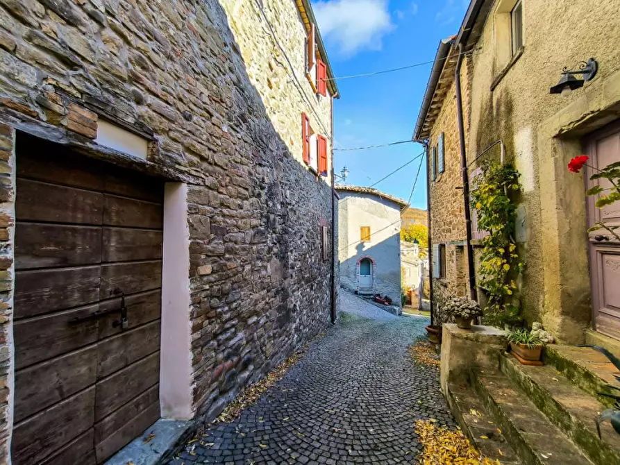 Immagine 21 di Casa indipendente in vendita  in Cavoleto a Piandimeleto