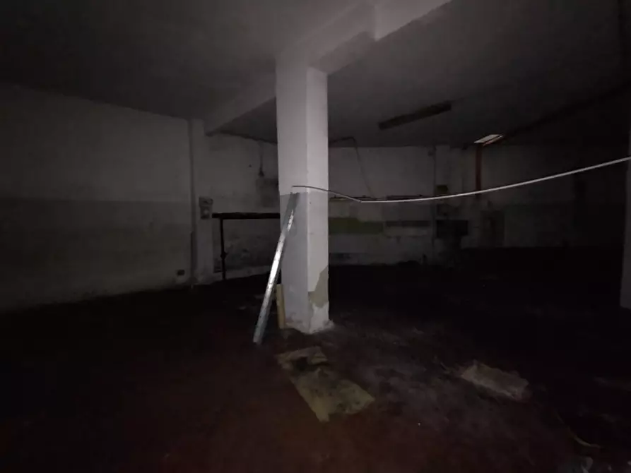 Immagine 6 di Magazzino in vendita  in Via Luigi Rizzo a Rapallo