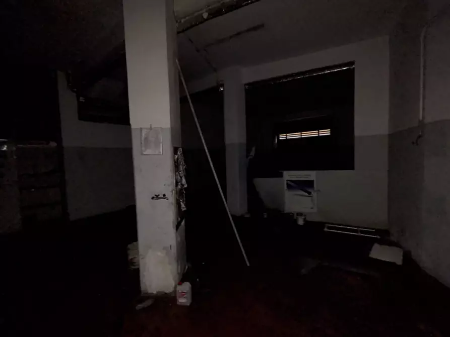 Immagine 7 di Magazzino in vendita  in Via Luigi Rizzo a Rapallo