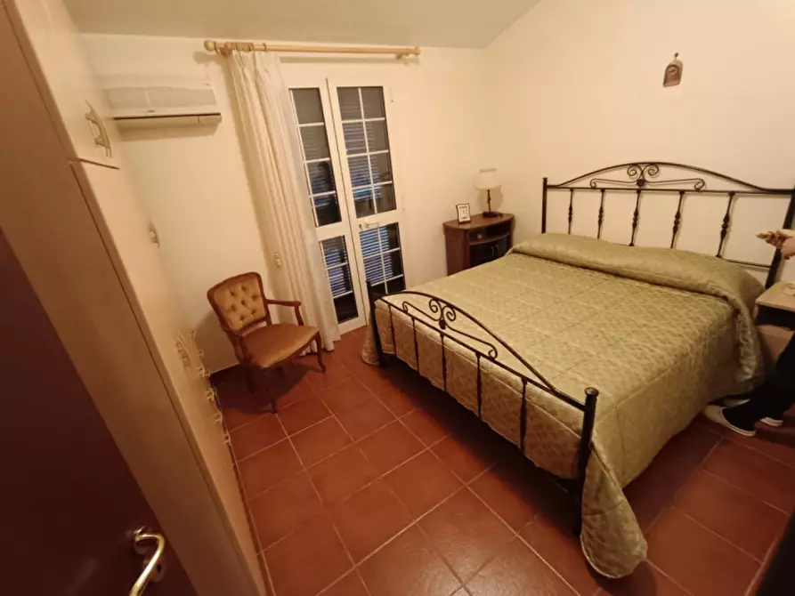 Immagine 14 di Villa in vendita  a Andria