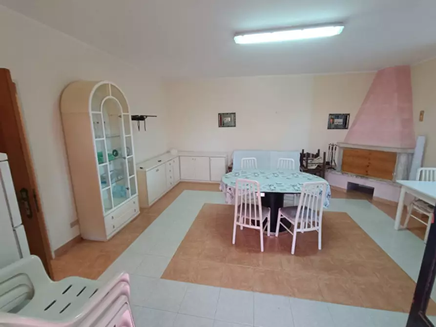 Immagine 11 di Villa in vendita  a Andria